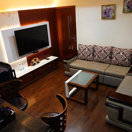 Chola Serviced Apartment Tiruchirappalli Extérieur photo