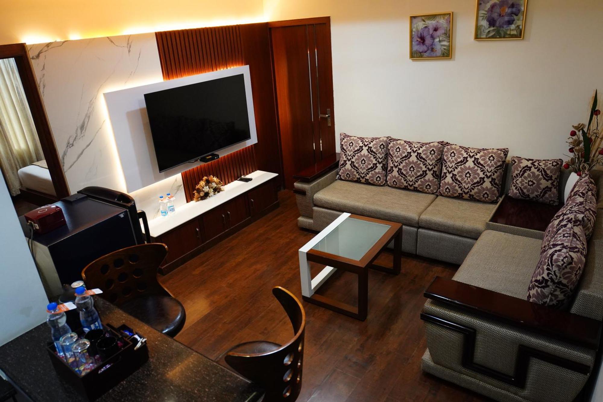 Chola Serviced Apartment Tiruchirappalli Extérieur photo