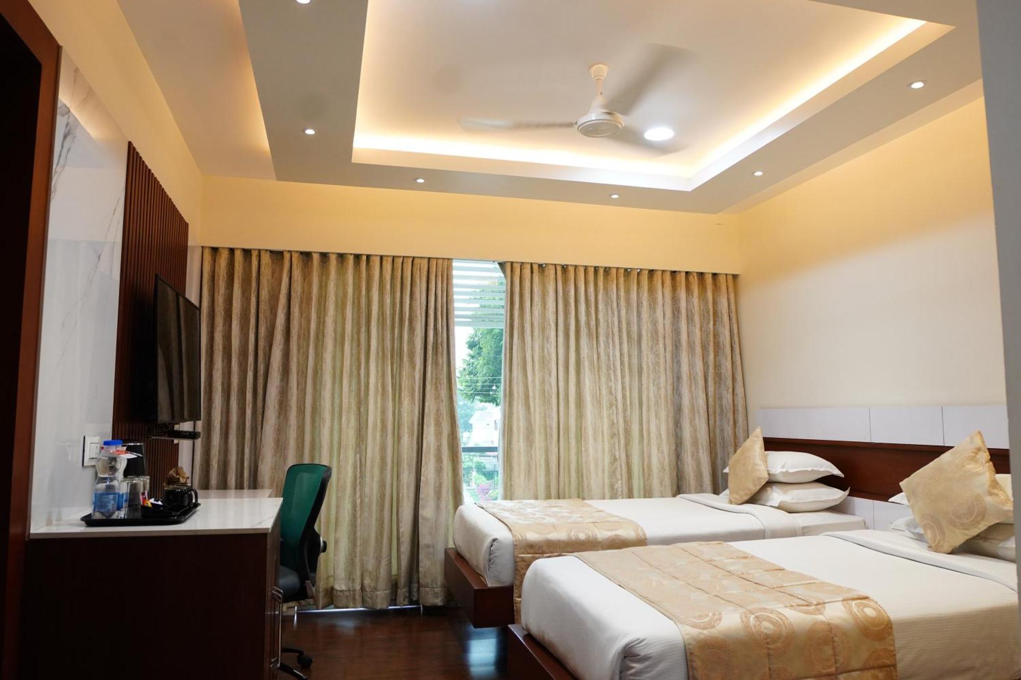 Chola Serviced Apartment Tiruchirappalli Extérieur photo