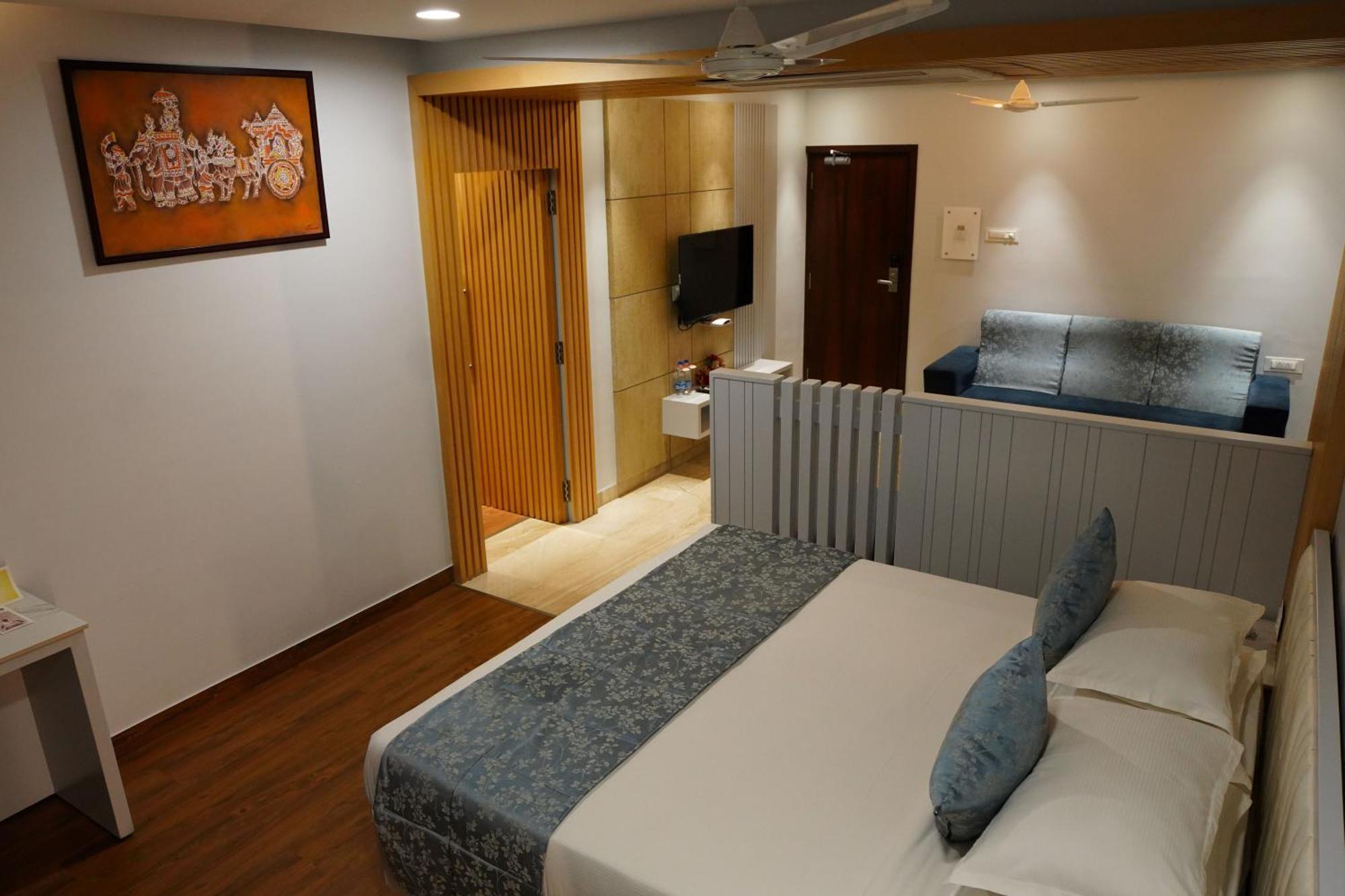 Chola Serviced Apartment Tiruchirappalli Extérieur photo