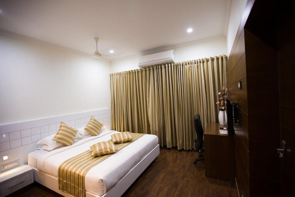 Chola Serviced Apartment Tiruchirappalli Extérieur photo