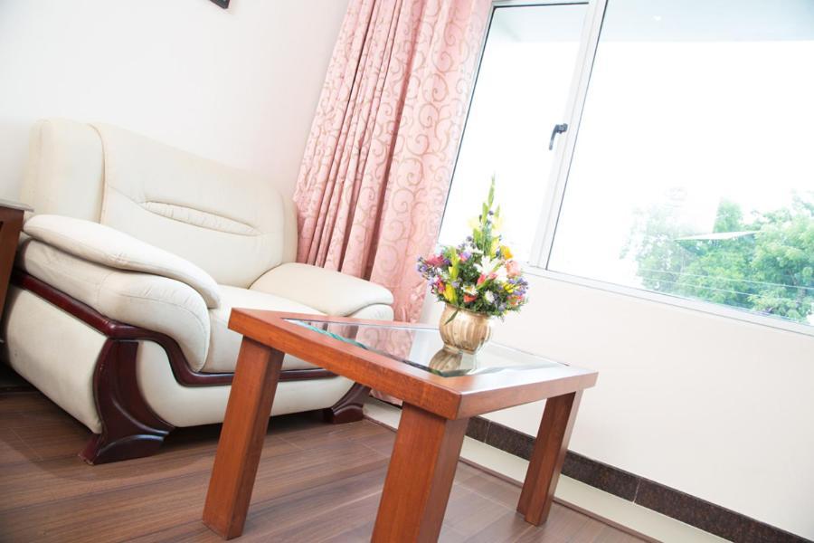 Chola Serviced Apartment Tiruchirappalli Extérieur photo