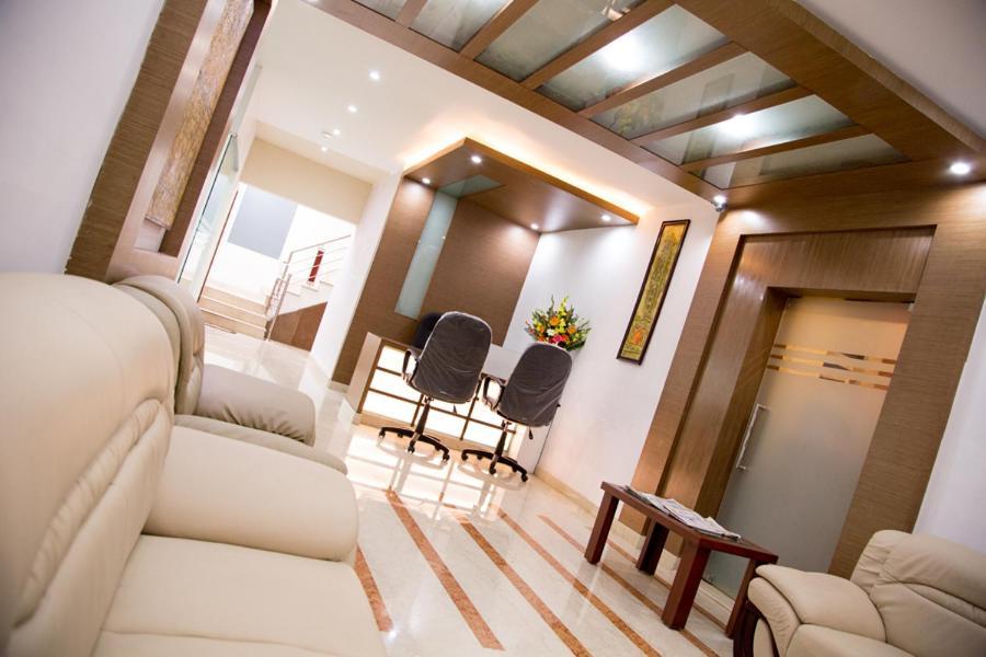 Chola Serviced Apartment Tiruchirappalli Extérieur photo